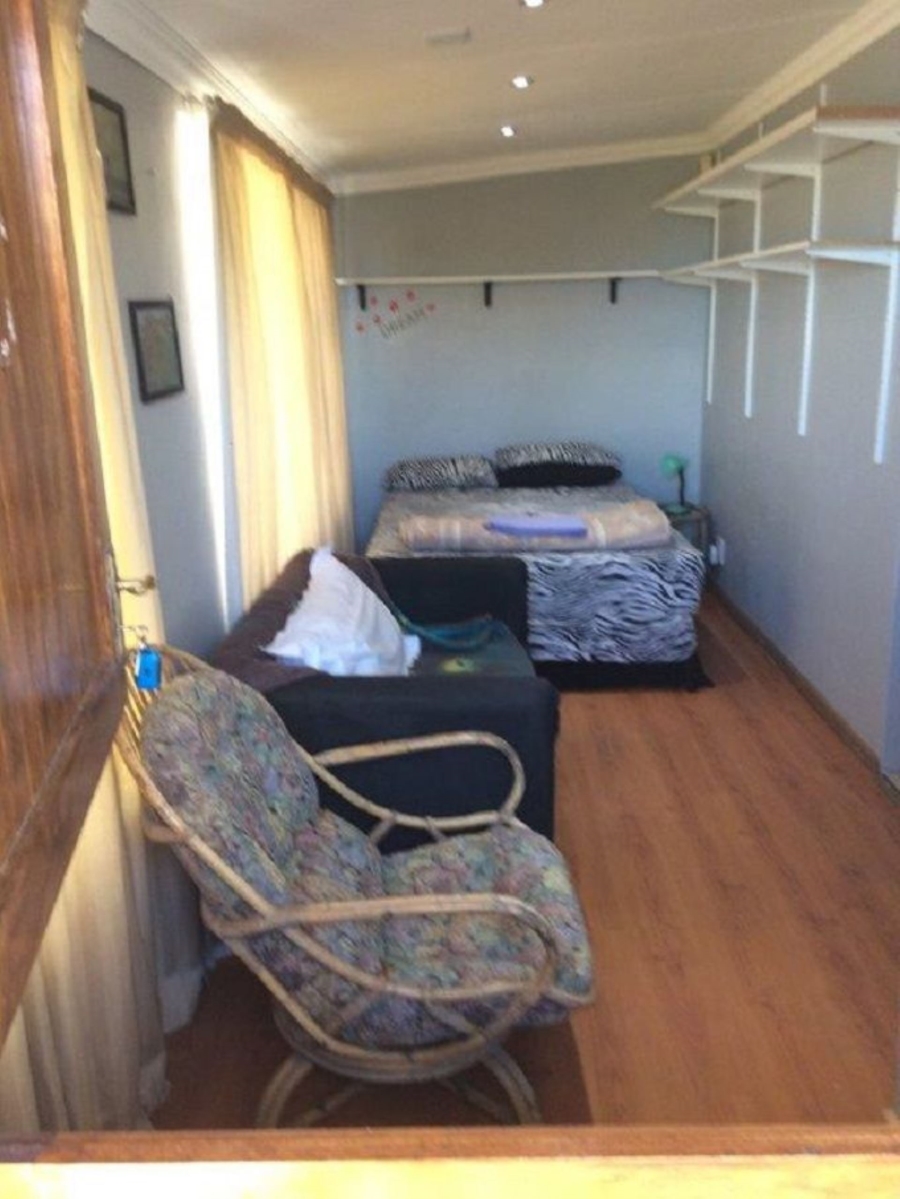 To Let 1 Bedroom Property for Rent in Humerail Eastern Cape